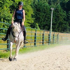 Meet your Posher, Brooke